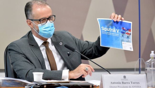 Presidente da Anvisa critica postura de Bolsonaro na pandemia