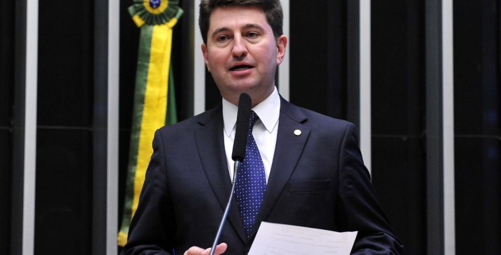 CFF e entidades farmacêuticas negociam com a abras regras para medicamentos em supermercados