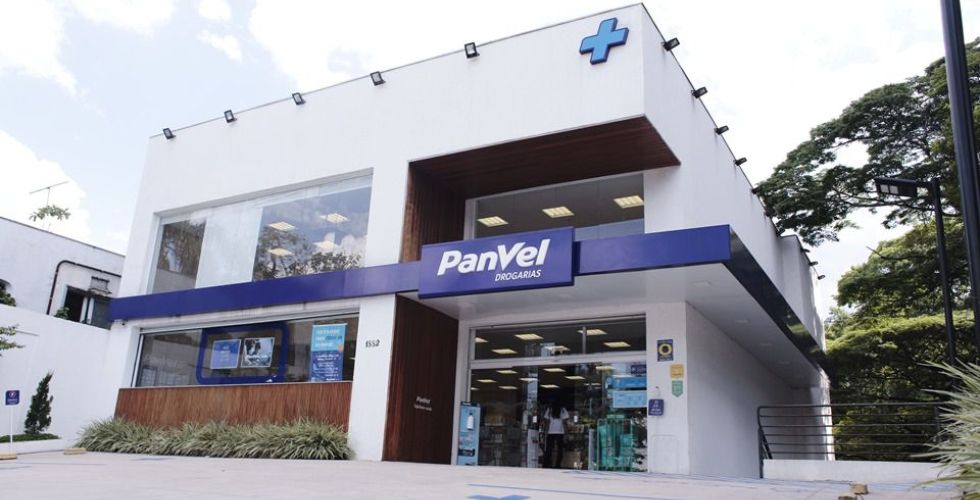 Duas redes de farmácia abrem quase 40 vagas de emprego