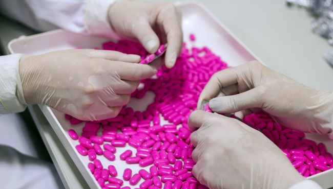 Farmacêutico gestor da produção na farmácia magistral