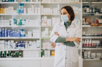 Farmacêuticos incapacitados por Covid-19 poderão receber indenização de R$ 50 mil