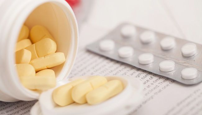 Dois novos medicamentos são revelados para tratar Covid-19 em estudo
