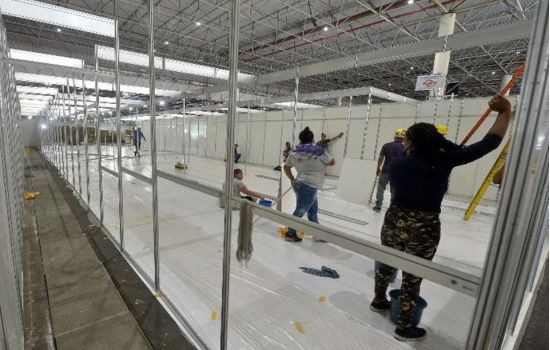 Exclusivo: farmacêutico mostra como foi montada farmácia do hospital de campanha em SP