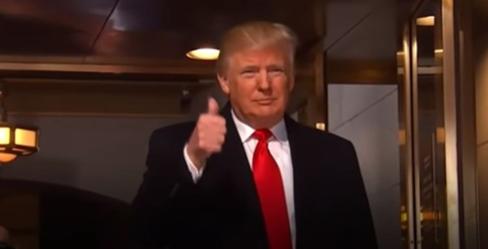 Trump promete distribuir de graça tratamento de R$ 100 mil contra Covid-19
