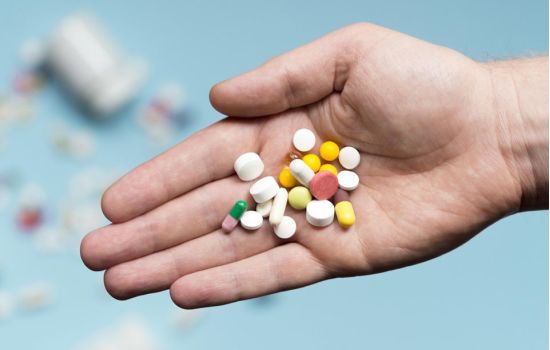 Excesso de antibióticos na pandemia pode ampliar resistência a bactérias