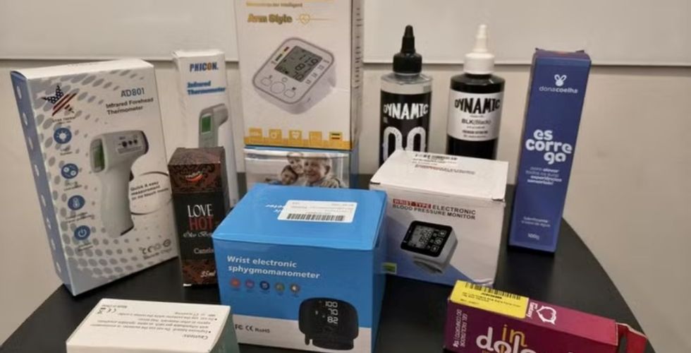 Anvisa apreende dispositivos de saúde, cosméticos e alimentos irregulares em centro logístico do Mercado Livre