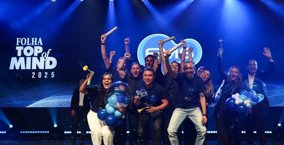 EMS consolida liderança e transforma 2025 no ano mais premiado de sua história