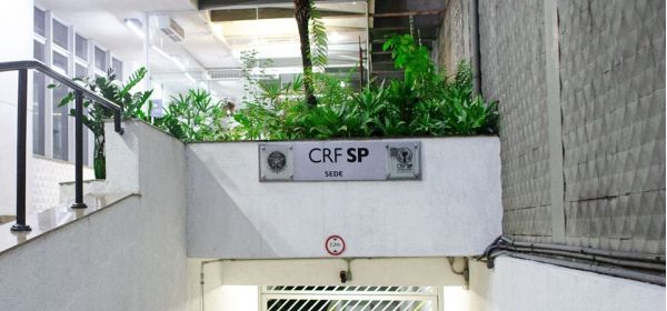 CRF deverá processar farmacêutico que vazou receita de cloroquina de David Uip