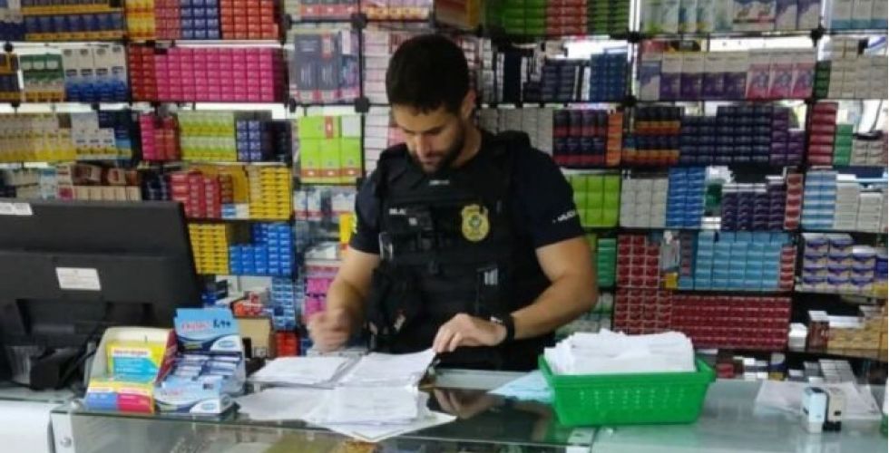 Farmacêutico é preso por exercício ilegal da medicina