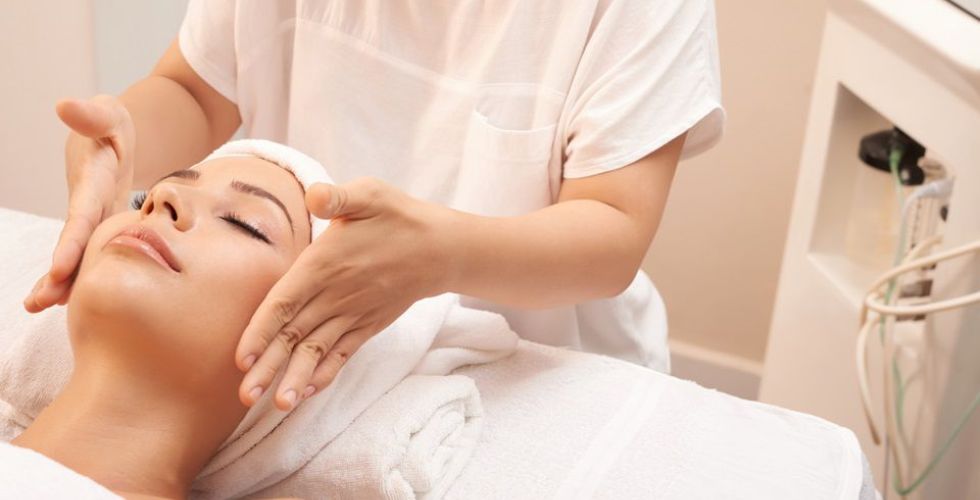 Farmacêutico na estética conquista autonomia financeira