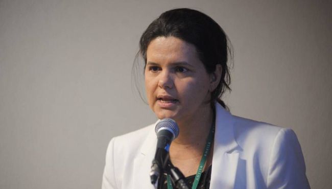 Farmacêutica é aprovada para diretoria da Anvisa