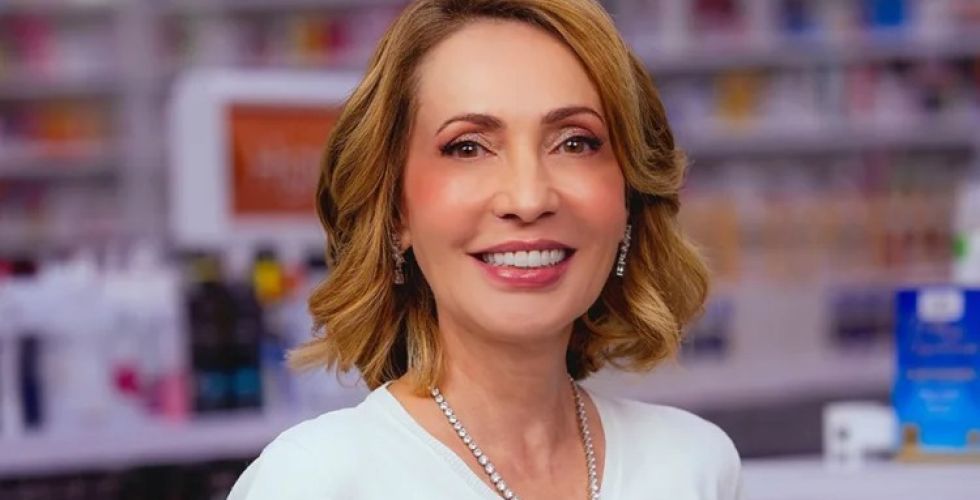 Claudia Conde transformou uma pequena farmácia em um império de R$ 1,7 bilhão