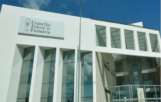 CFF tenta emplacar a teleconsulta, mas teme fantasma do farmacêutico remoto