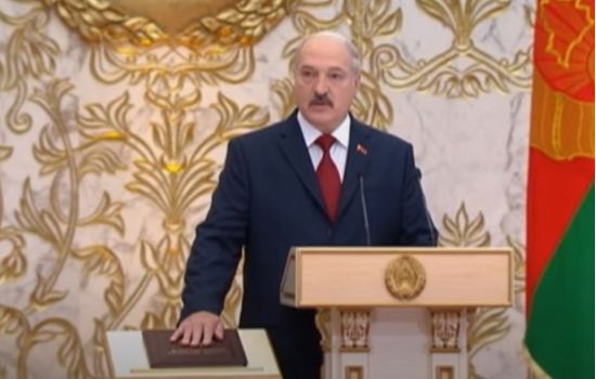 Ditador negacionista da Bielorrússia testa positivo para Covid-19