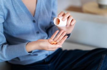 Suplementação de vitamina D não é indicada para adultos saudáveis