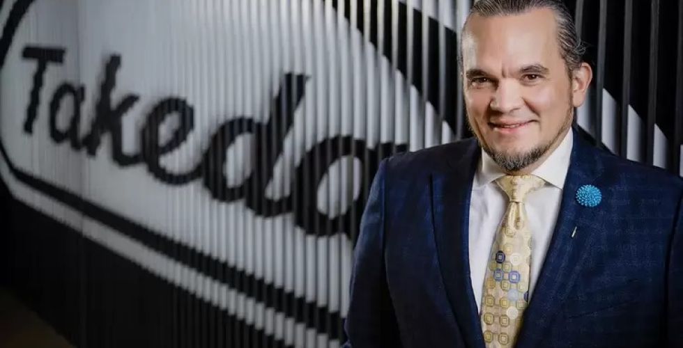 Takeda, empresa que criou vacina contra dengue, busca fazer 100 milhões de doses por ano até 2030