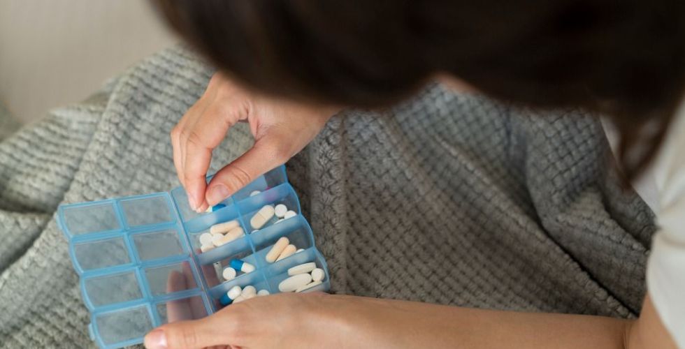 Organizadores de comprimidos e os possíveis danos aos medicamentos