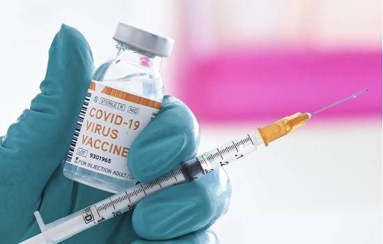 Covid-19: farmácias podem aplicar 2 milhões de doses da vacina por semana