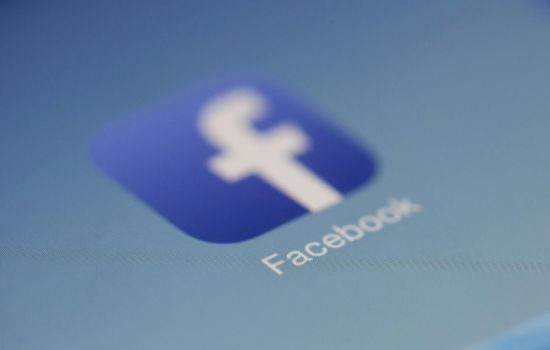 Medicamentos no Facebook no radar da Anvisa