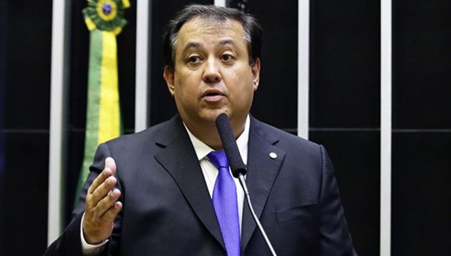 Nova lei estabelece entrega de medicamentos a grupo de risco