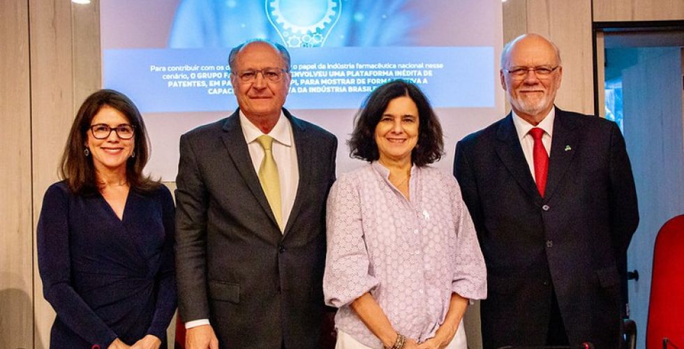 Ministra da Saúde participa de lançamento de nova plataforma com dados de patentes de medicamentos