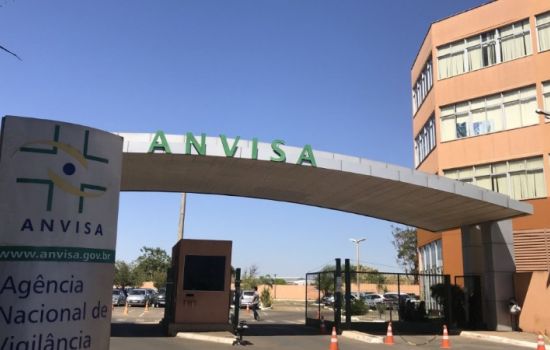 Nova RDC 982/2025 da Anvisa redefine regras para concessão de certificados de boas práticas