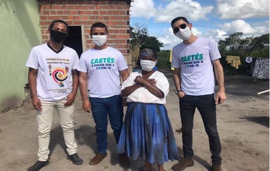 Farmacêutico combate fake news sobre Covid-19 e monta projeto social
