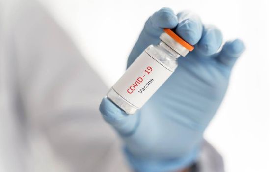 Pressionado, Governo diz que comprará qualquer vacina contra Covid-19