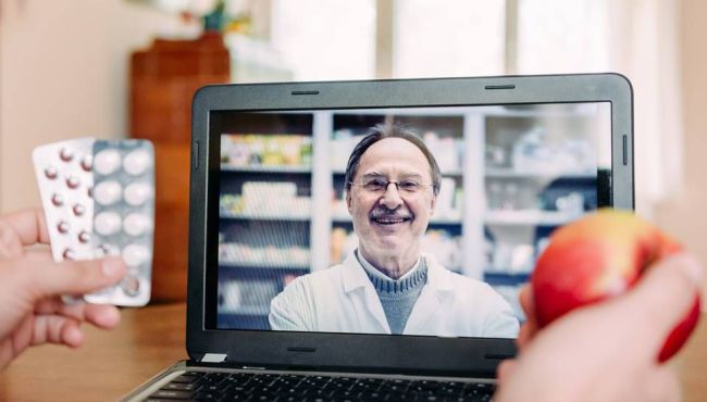Interação entre alimentos e medicamentos: o que o farmacêutico precisa saber