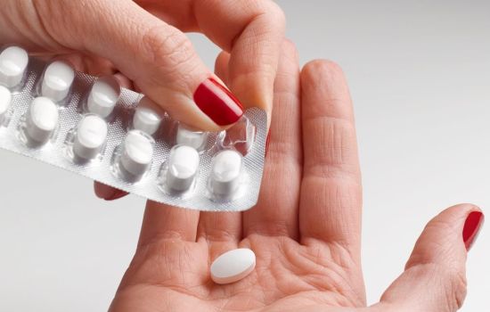 Estudo mostra que analgésicos comuns podem favorecer resistência a antibióticos