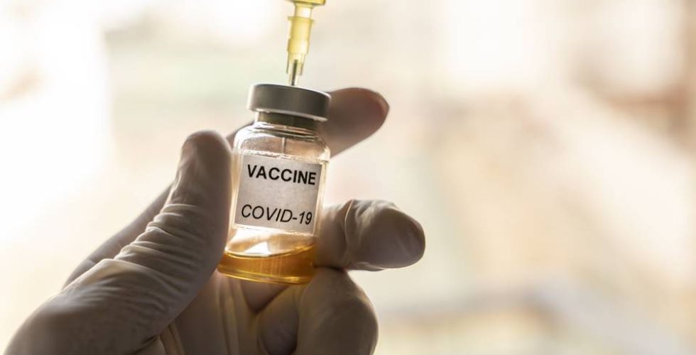 Coronavírus: Indústrias Farmacêuticas já discutem como vão lançar vacina