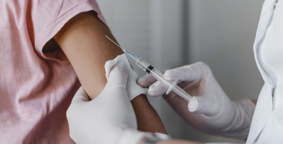 Crianças recebem por engano vacina contra Covid-19