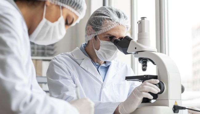 Cientistas analisam efeito da mistura de doses de vacinas diferentes contra Covid-19