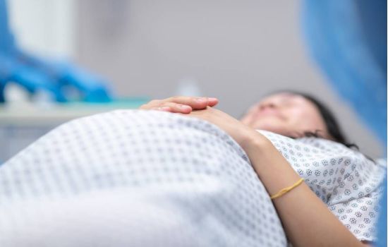 Primeiro caso: grávida transmitiu coronavírus para bebê no útero