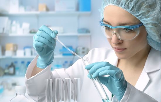 A CARREIRA DO FARMACÊUTICO BIOFARMACÊUTICO