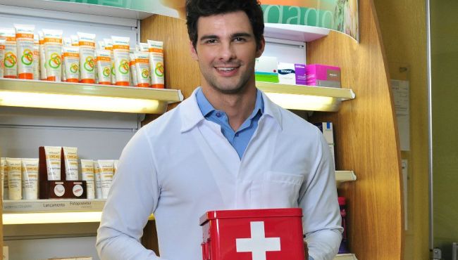 Maioria da população não sabe como consumir medicamentos