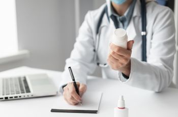 As regras de atuação clínica do farmacêutico na prescrição da PrEP e PEP