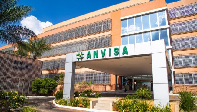 Greve e falta de farmacêuticos na Anvisa comprometem a inovação e a segurança da saúde nacional