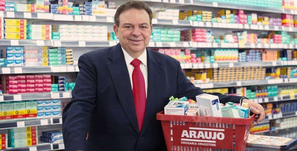Drogaria Araújo - Precisou? A maior de Minas tem
