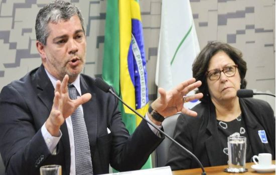 Coronavírus: Governo zera impostos de produtos farmacêuticos