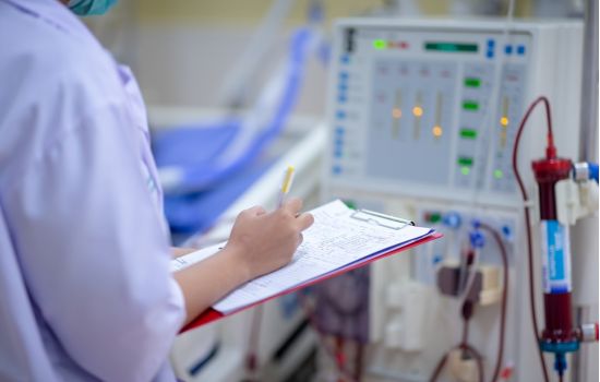 Aprovada resolução sobre atribuições dos farmacêuticos em diálise