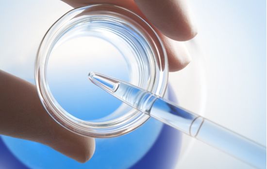 Líquidos estéreis e não estéreis: controle do processo é fundamental para um medicamento seguro e eficaz