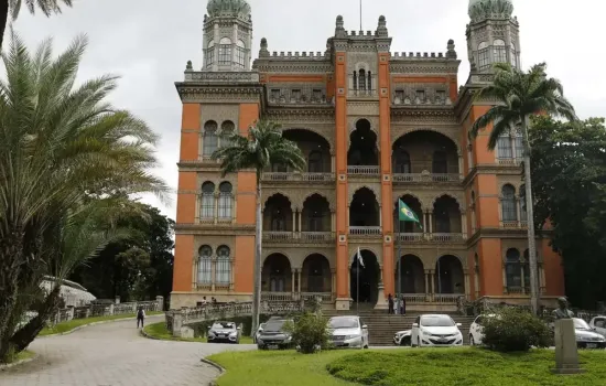 TCU investiga acordo entre Fiocruz e EMS para canetas emagrecedoras