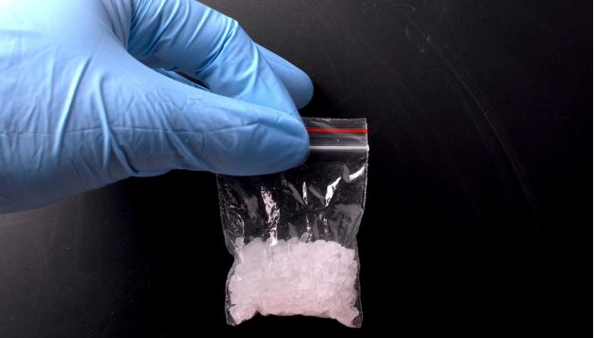 Tráfico de metanfetamina explode no Brasil, impulsionado por laboratórios clandestinos