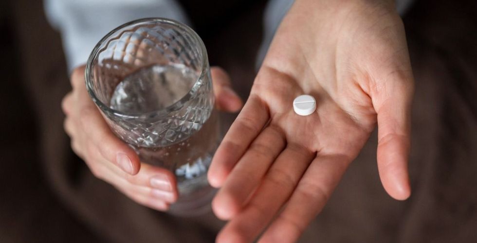 A perigosa relação dos idosos com o medicamento AAS