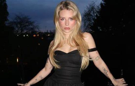 Lottie Moss sofre convulsão causada por 0verdos3 de Ozempic