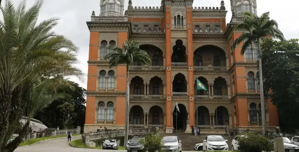TCU investiga acordo entre Fiocruz e EMS para canetas emagrecedoras
