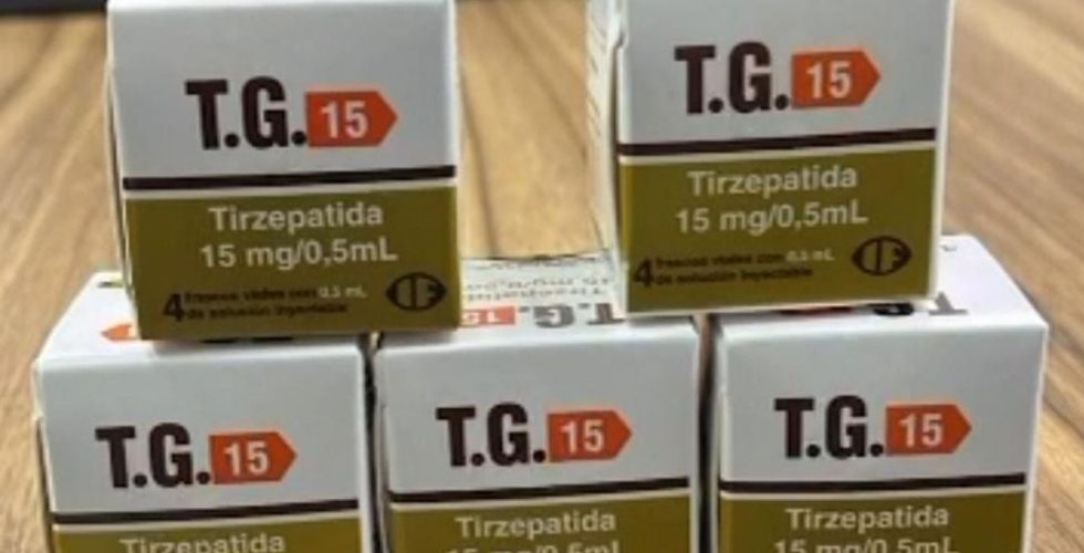 Enquanto a Anvisa estaria inviabilizando as magistrais, Justiça libera compra de tirzepatida do Paraguai