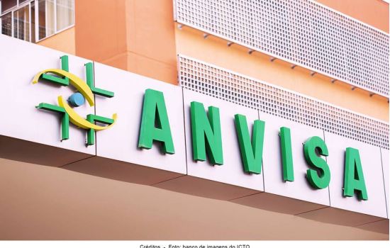 Gerente da Anvisa explica aprovação com restrições da Sputnik e Covaxin no Brasil