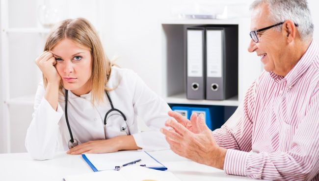 Prescrição ilegível: sintoma de uma medicina boçal